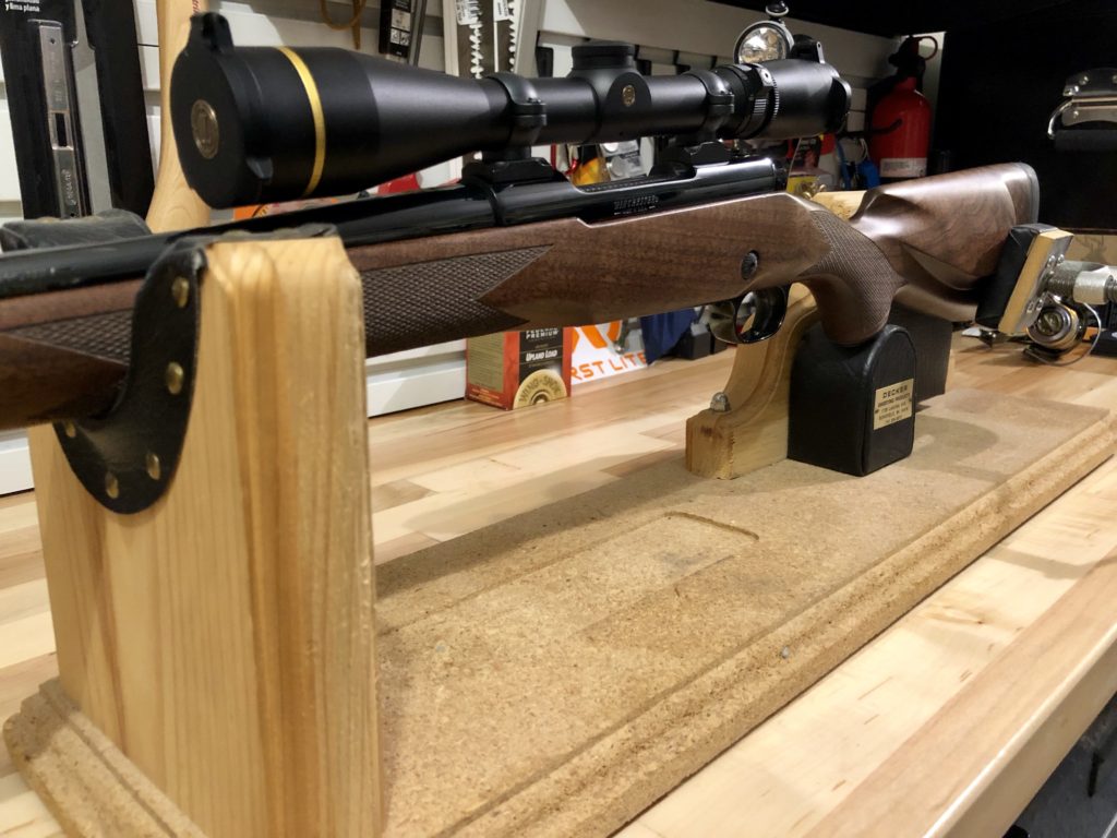 Winchester Model 70 Super Grade with Leupold Scope