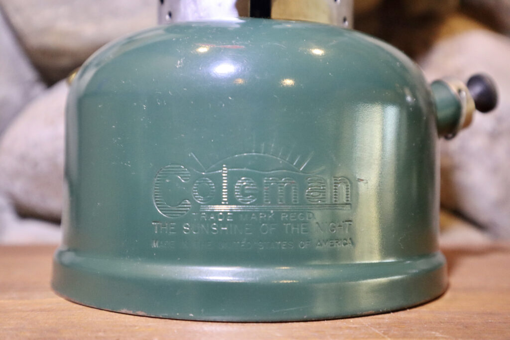 Classic coleman lantern - 1951 Coleman Christmas Lantern